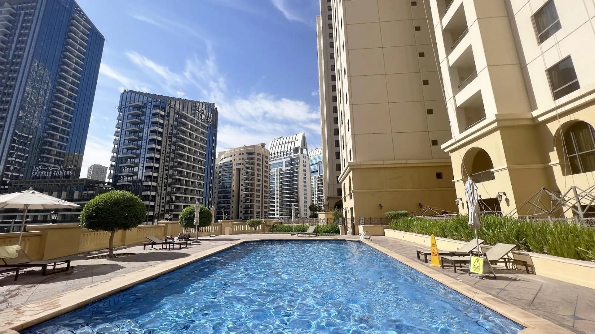 Gma Amwaj 2Br Sea View High Floor Apartment Dubai